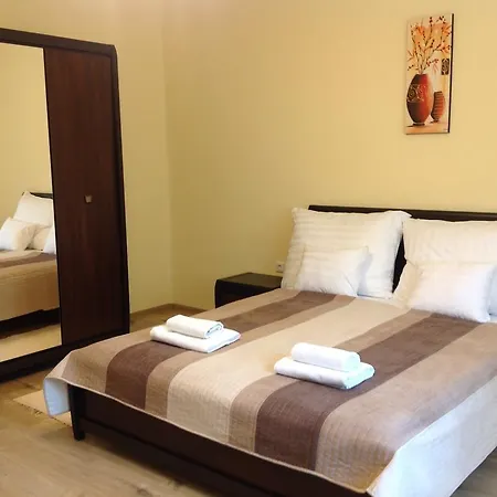 Honved Apartmanhaz Lägenhet *