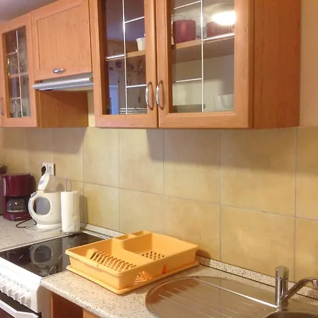 Lägenhet Honved Apartmanhaz