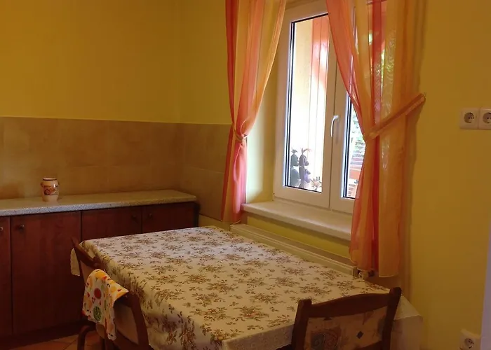 Appartement Honved Apartmanhaz Hévíz